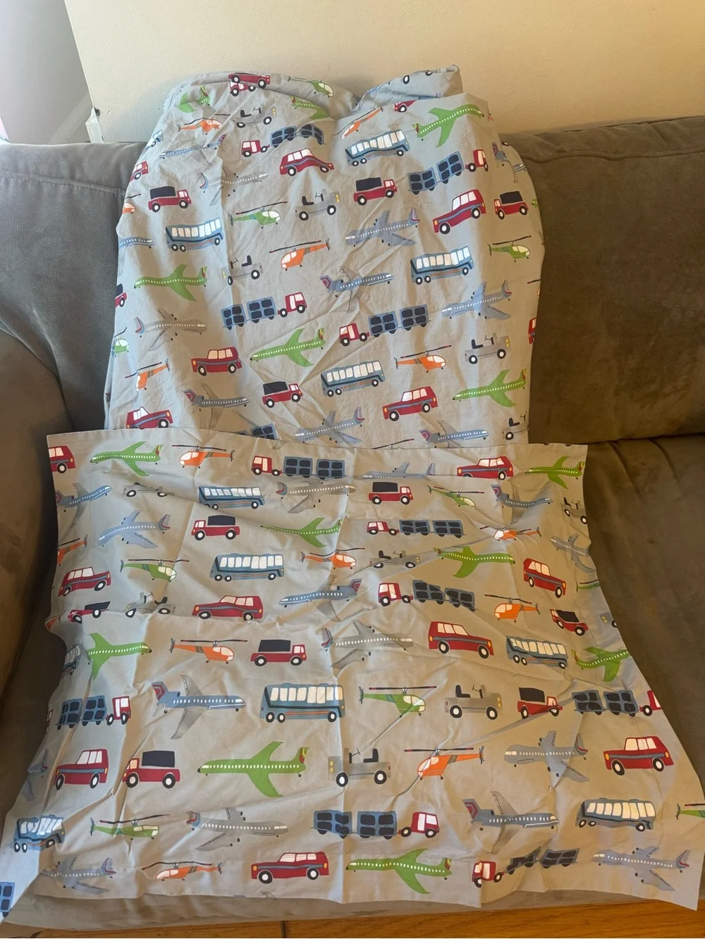 Pottery Barn Kids Brody Twin Duvet cars/trucks/buses/planes with Sham